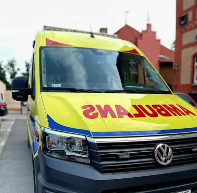 AMBULANS TRANSPORT MEDYCZNY SANITARNY KARETKA MIEDZYNARODOWY TRANSPORT OSÓB NIEPEŁNOSPRAWNYCH 24H GENEX EŁK EUROPA